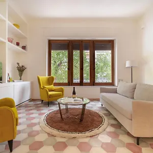 Palazzo Planeta Appartement